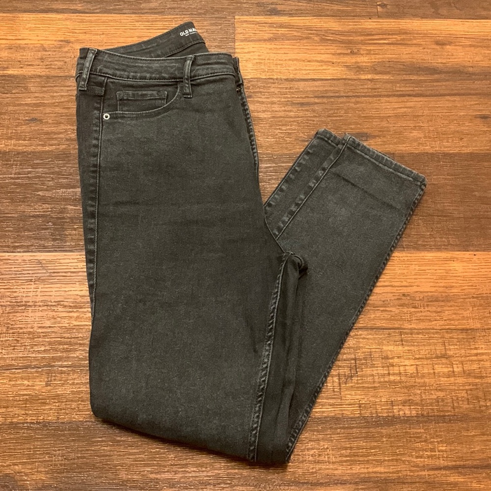 Extra High Rise Rockstar Super Skinny Jeans Size 14 😎🤩